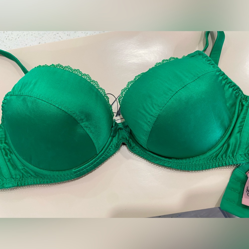 Agent Provocateur light removable padded ‘ silk ‘ in great condition ‘ size 34D